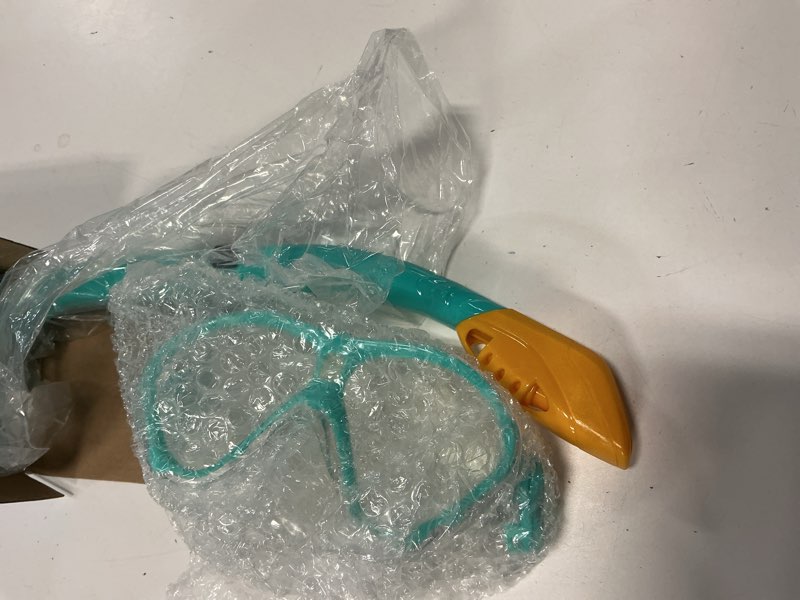 Condition photo showing Good Condition for gintenco kids snorkel set, diving mask for children as unisex kids swimming goggles, anti-fog diving mask and dry top snorkel combo set for junior and youth cyan