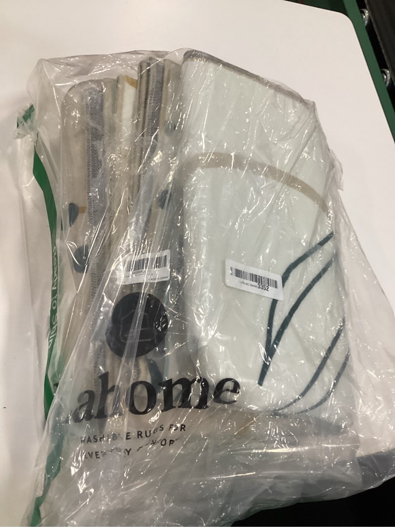 Condition photo showing New/Like New for Lahome Green Botanical Print Washable Rugs - 5x7 Area Rugs for Living Room Boho Throw Large Bedroom Kitchen Rug Non-Slip Low-Plie Entryway Rug Floor Mat Carpet for Dining Laundry Room Office Rug 5' x 7' Green