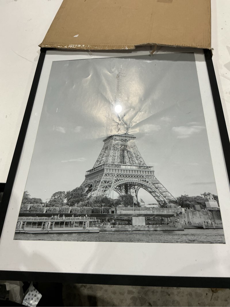 Condition photo showing Good Condition for upsimples 18x24 picture frame, display pictures 16x20 with mat or 18 x 24 without, wall hanging poster frames, black, 1 pack