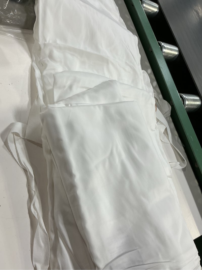 Condition photo showing As Is for (king, color white)bamboo fitted sheet set(quince)