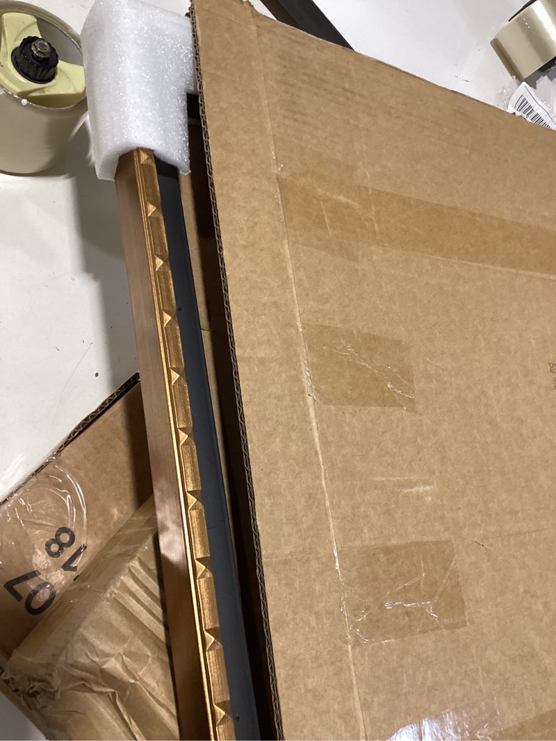 Condition photo showing Good Condition for canvas floater frames for 16"x20"canvas paintings,gold canvas frame,floating frames for canvas with 0.6"~0.9" deep for wall decor(gold)