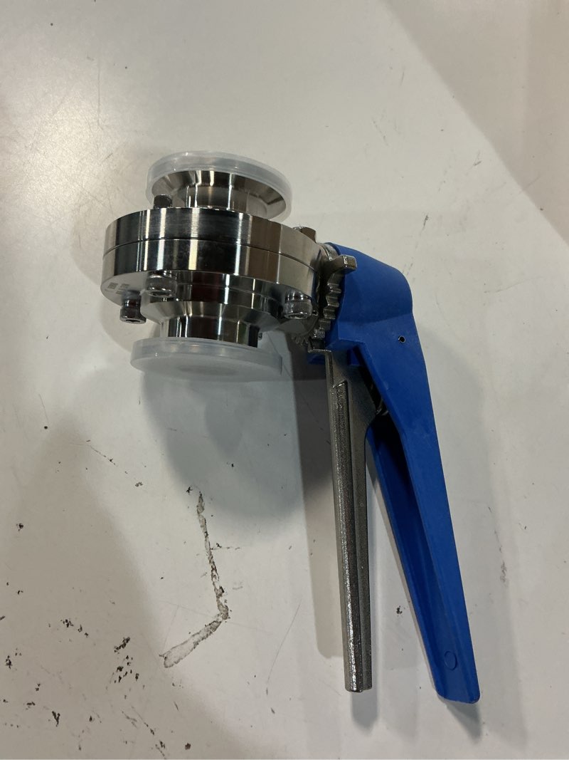 Condition photo showing Good Condition for dernord 1.5 inch tri clamp butterfly valve with blue trigger handle stainless steel 304 tri clamp clover (1 inch tube od)