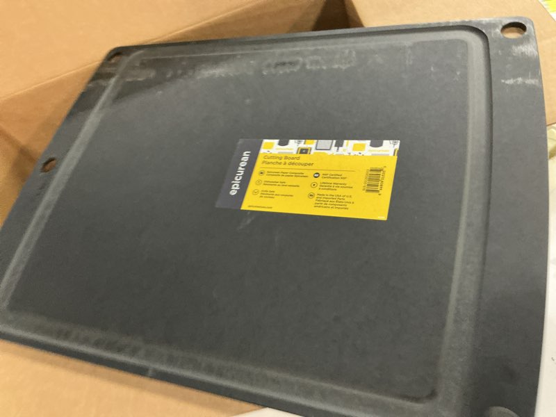 Condition photo showing Good Condition for Epicurean 505-201502003 All-In- All-In-One Cutting Board with Non-Slip Feet, 19.5" x 14.5", Slate/Black