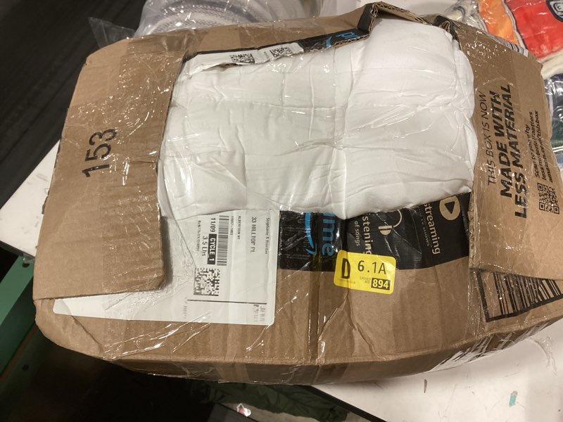 Condition photo showing As Is for TEXARTIST Premium 2100 Series Queen Comforter All Season Breathable White Comforter Soft 4D Spiral Fiber Quilted Down Alternative Duvet Insert with Corner Tabs Luxury Hotel Style (88"x88") Queen Comforter White Comforter