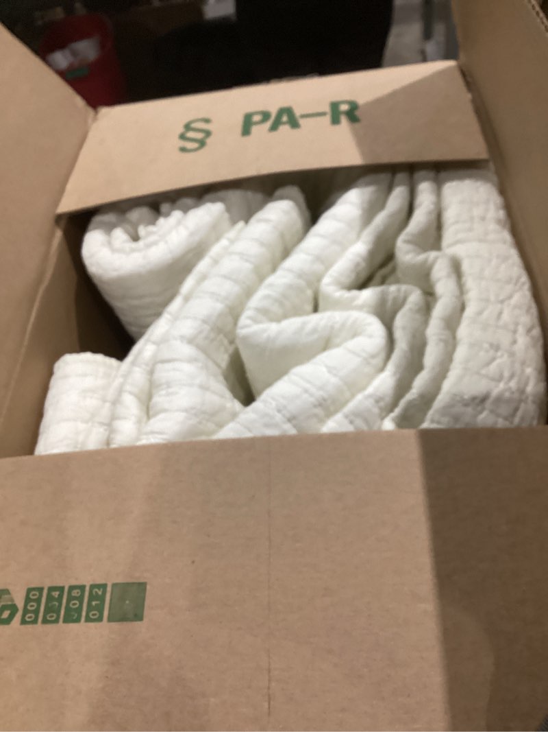 Condition photo showing Good Condition for Levtex Home Cross Stitch Reversible Full/Queen Quilt Set (88x92in) with 2 Pillow Shams (26x20in) - Stitch Texture - Cream - Cotton Full/Queen Size Quilt Bedding Set - Lightweight, Soft, Pre-Washed Quilt - Full/Queen Cream
