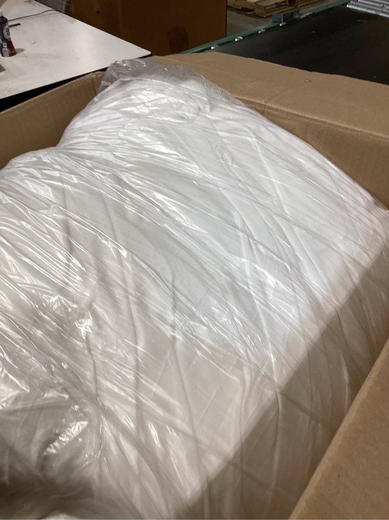 Condition photo showing Good Condition for bedsure comforter duvet insert - quilted comforters queen size, all season duvet, gentlesoft down alternative bedding blanket, with 8 tabs, gifts for women/men, white, queen 88 x 88 inches white queen