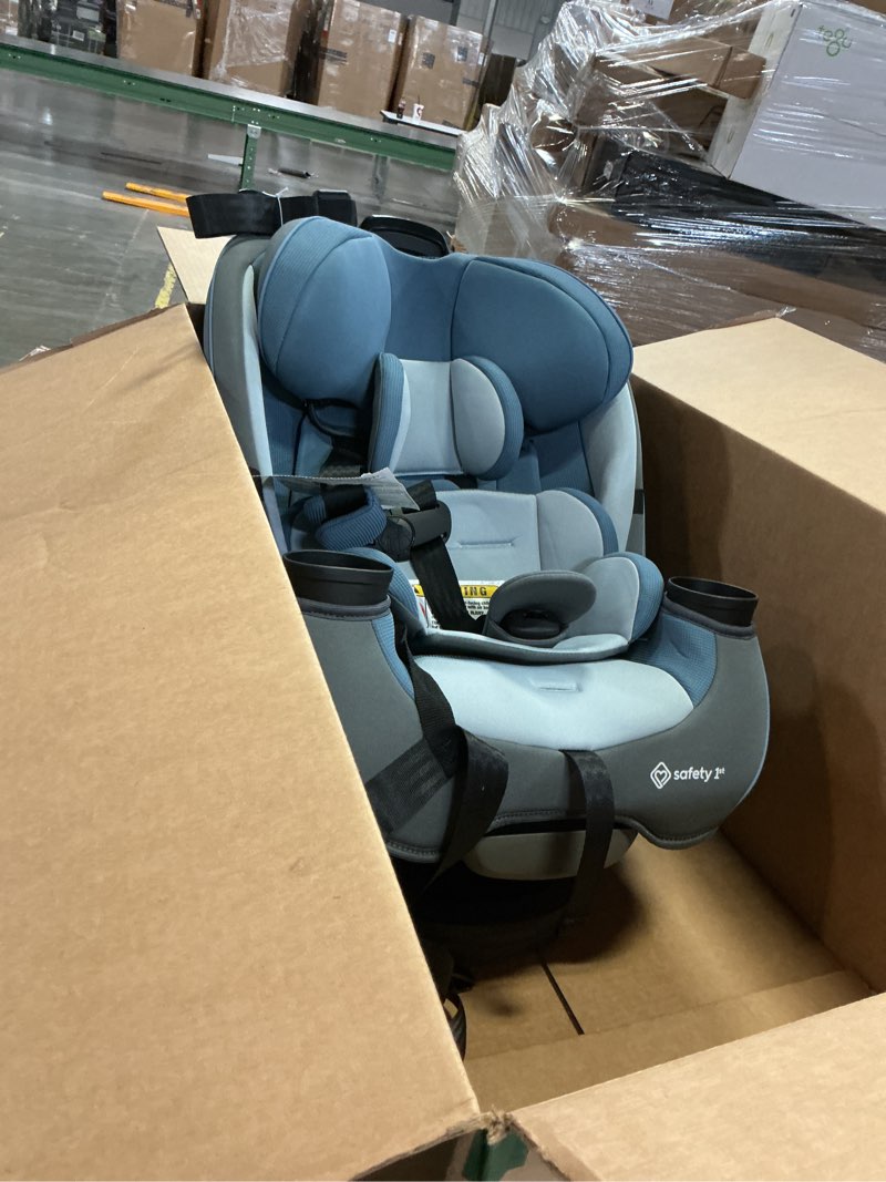 Condition photo showing Good Condition for Safety 1st Grow and Go All-in-One Slim Convertible Car Seat, Rear Facing, 5-40 lbs, Forward Facing (30–65 lbs), High Back Booster Seat 40-100 pounds, Alaskan Blue Alaskan Blue Original