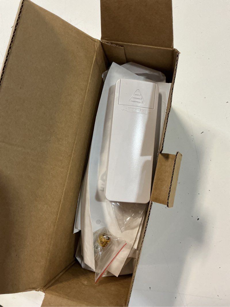 Condition photo showing Good Condition for syantek remote control outlet wireless light switch for household appliances, expandable remote light switch kit, up to 100 ft range, fcc certified, etl listed, white (5 outlets + 2 remotes)