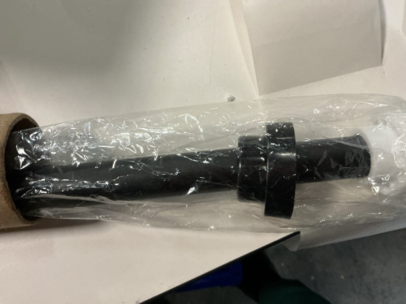 Condition photo showing Good Condition for 86.6 Inches Hunting Blind Support Pole Ground Blind Accessories Adjustable Protective Center Support System Hunting Ground Blind Support Pole for Hunting Tent House Black