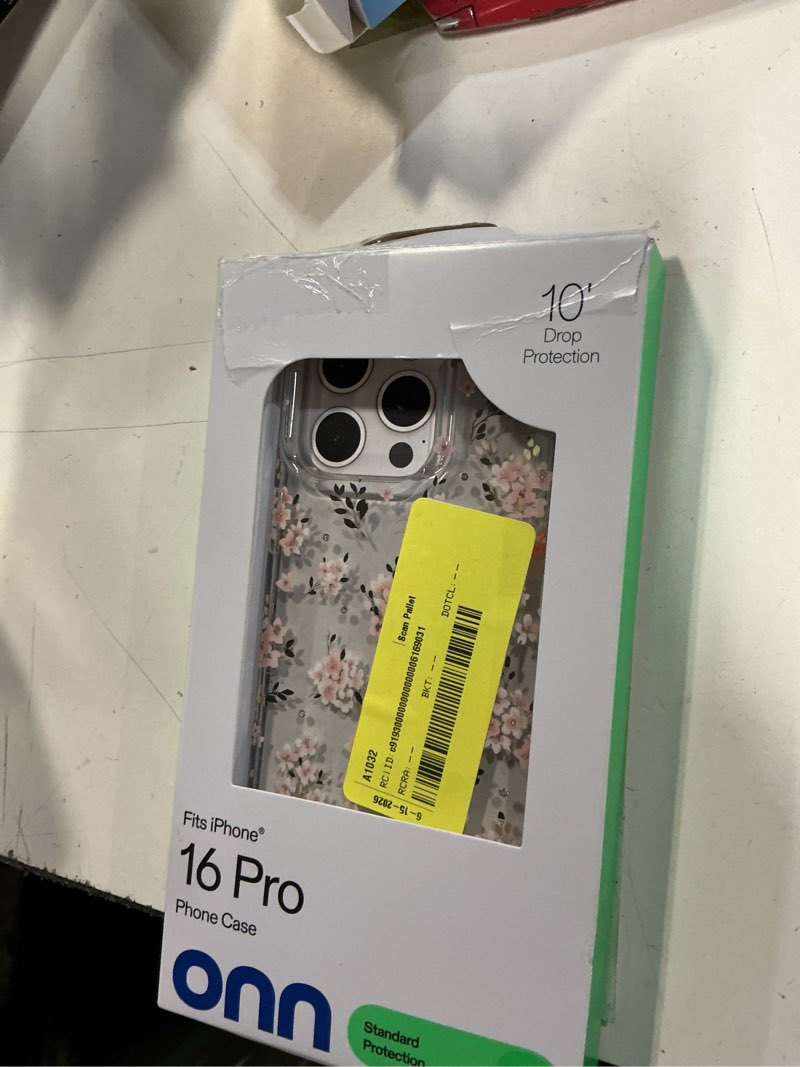 Condition photo showing Good Condition for iphone 16 pro protect phone case - floral glamour shockridge interior