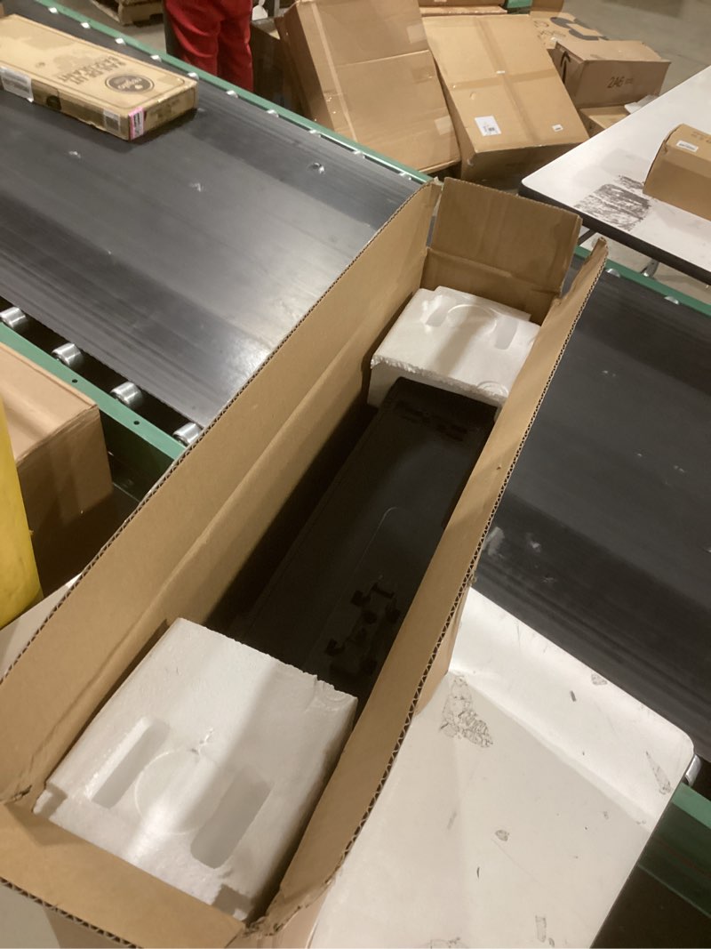 Amazon Basics 3 Speed Box Fan, Indoor Electric Fan for Home Cooling, 5 Blades, Lightweight Design, 6