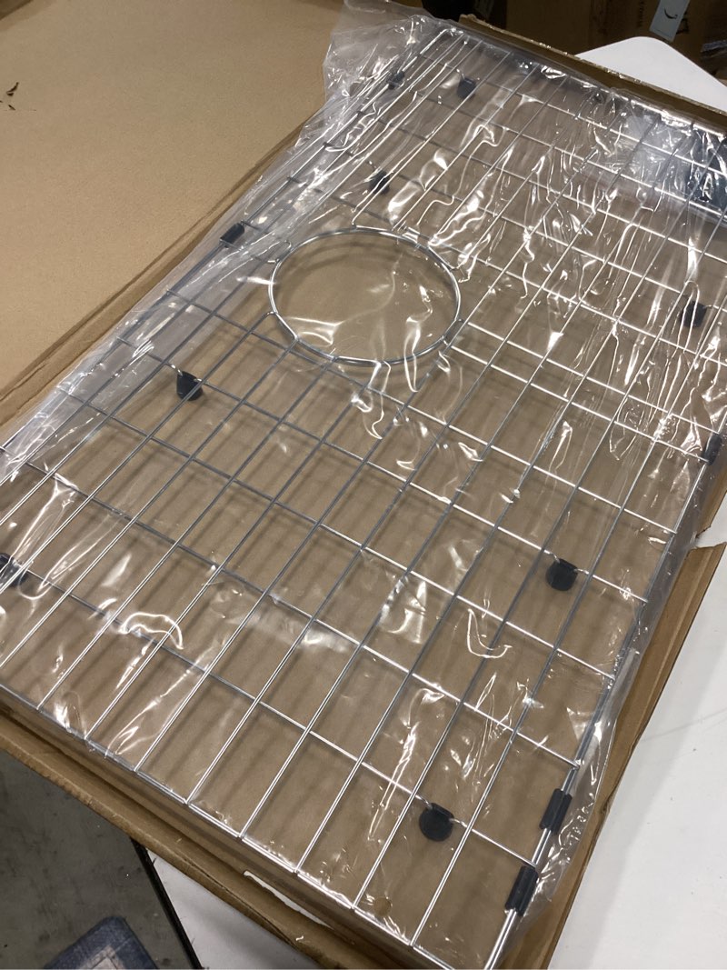 Condition photo showing Good Condition for Serene Valley 27-9/16" x 14-9/16" Sink Protector, Rear Drain with Corner Radius 3/16", Sink Grid NLW2815R