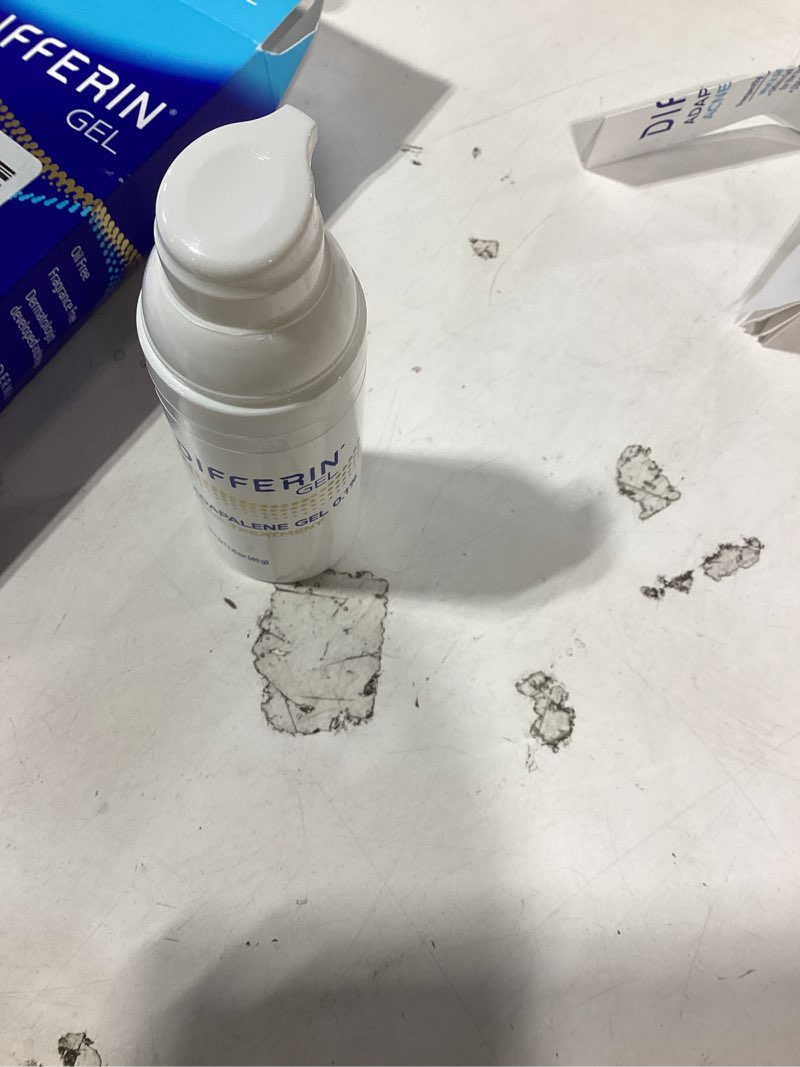 Condition photo showing As Is for differin acne treatment gel, 90 day supply, retinoid treatment for face with 0.1% adapalene, gentle skin care for acne prone sensitive skin, 45g pump (packaging may vary)