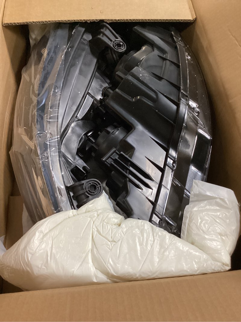 Condition photo showing Good Condition for Headlight Assembly for 2010-2013 Kia Forte/Koup LX EX SX, Passenger & Driver Side Halogen Headlamp with Clear Lens Black Housing Amber Reflector, 1 Pair