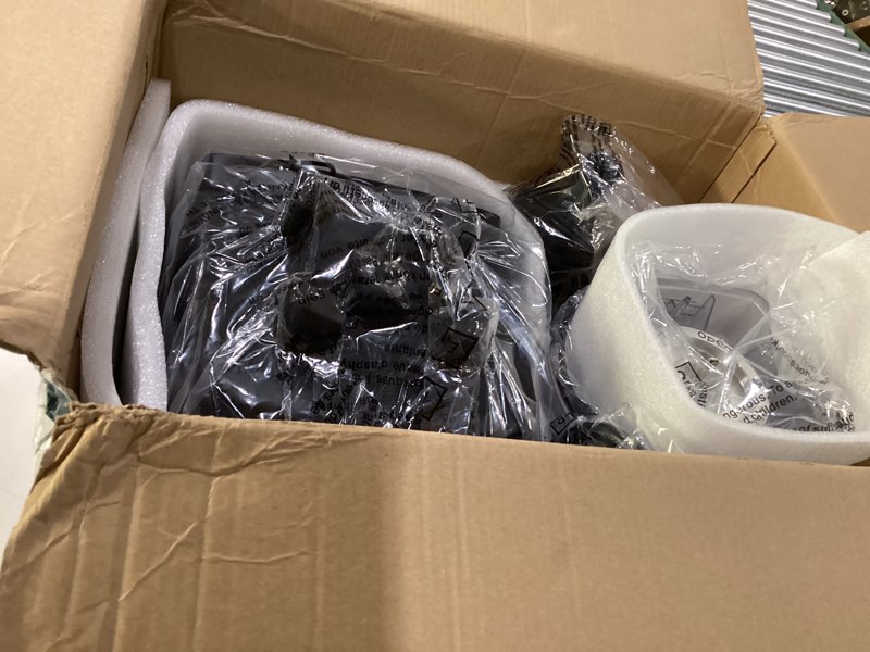 Condition photo showing New/Like New for Aeitto Blenders for Kitchen with 1800W Motor, 68Oz. Large Capacity, 2-in-1 Blender & Grinder Combo, BPA-Free Countertop Professional Blender for Smoothies, Ice Crush, Frozen Drinks, Black