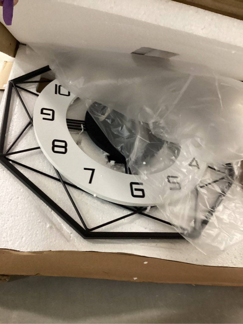 https://lotting-media.assets.bidfta.com/lotting_5398f1a8-6106-439c-af54-827f515aaf28