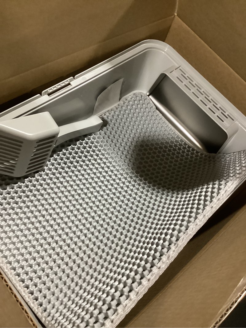 Condition photo showing Good Condition for Stainless Steel Litter Box | XL Enclosed Cat Litter Boxes with Lid for Big Cats | High Sided, Anti-Urine Leakage | Non-Stick Bottom & Includes Litter Mat & Metal Scoop