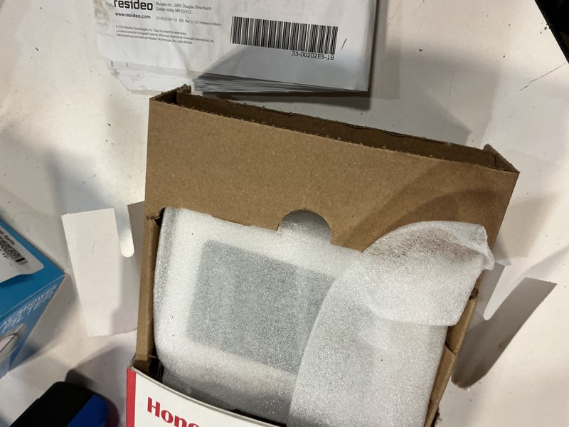 Condition photo showing Good Condition for honeywell home t5 heating and cooling touch screen programmable thermostat