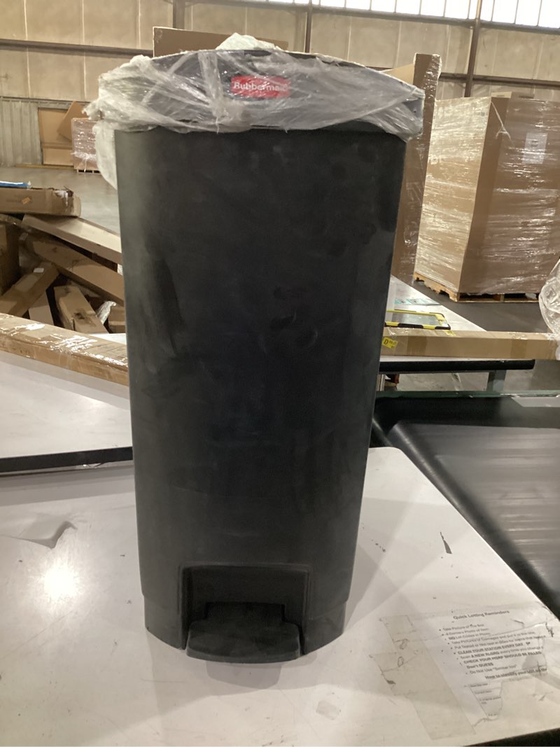 Condition photo showing Good Condition for rubbermaid commercial 1883612 slim jim resin step-on container end step style 13 gal black