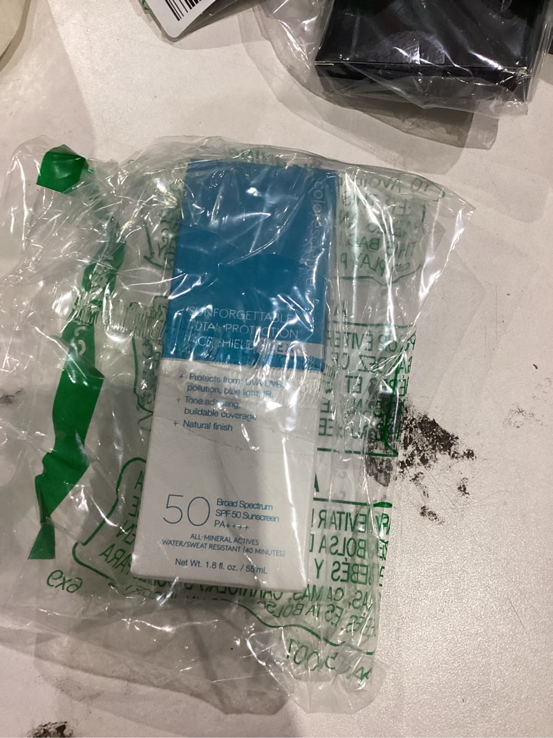 Condition photo showing New/Like New for Colorescience Total Protection Face Shield Flex SPF 50, 1.8 fl. oz. Fair