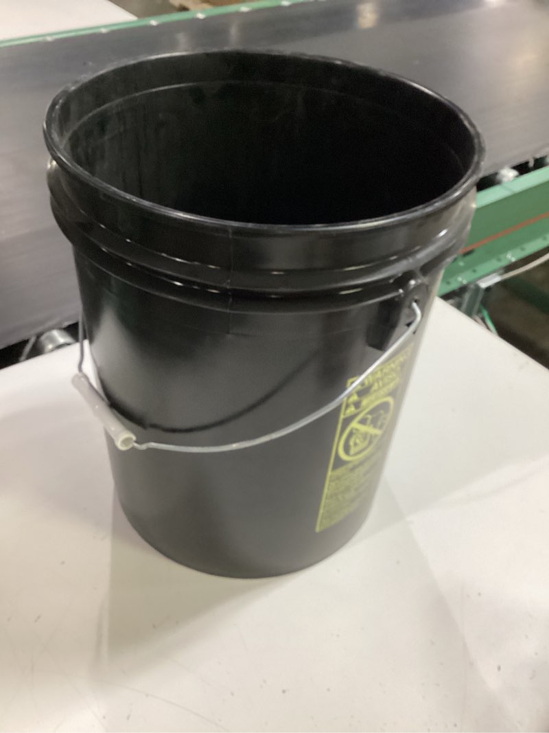 Condition photo showing Good Condition for letica 5 gallon hdpe bucket, black
