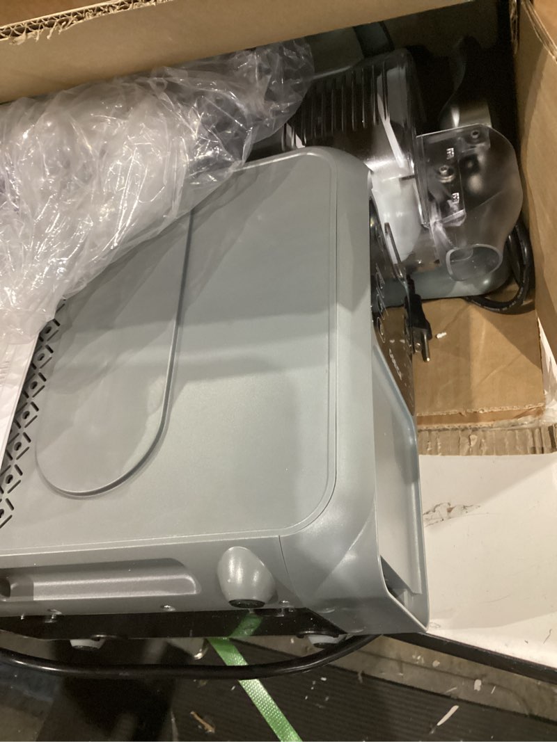 Condition photo showing Good Condition for slushie machine: slushy machine for home use with 7 preset programs & auto cleaning function, frozen drink maker easy to make slush margarita frappés cocktail & more, 4h fresh (premium silver)