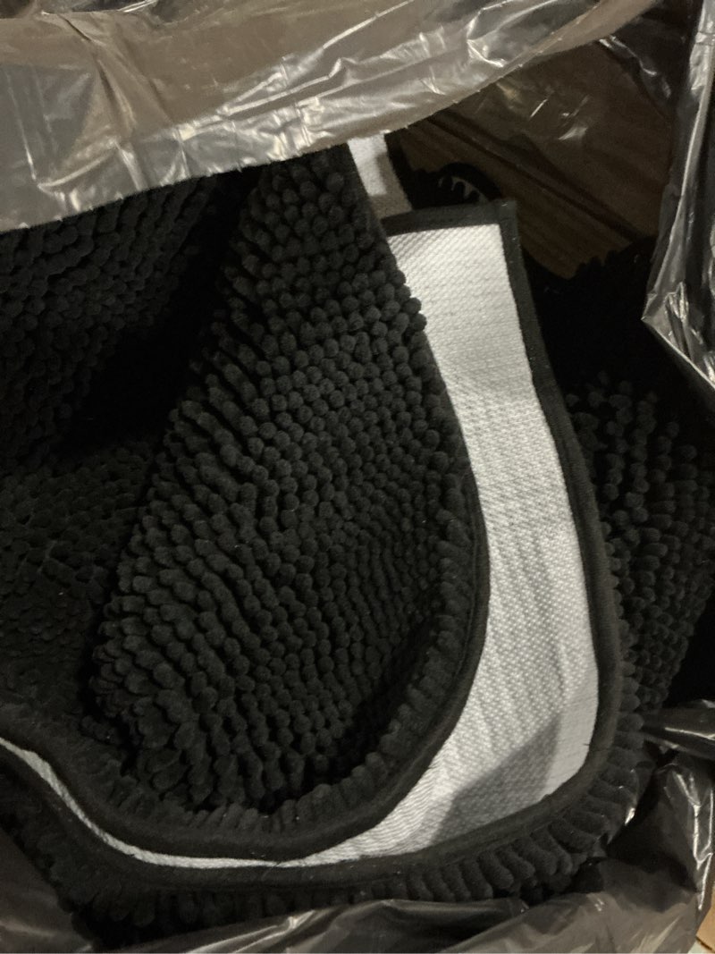 Condition photo showing Good Condition for muddy mat® as-seen-on-tv highly absorbent microfiber door mat and pet rug, non slip thick washable area and bath mat soft chenille for kitchen bathroom bedroom indoor and outdoor - black xxxl 72"x48" black 48" x 72"