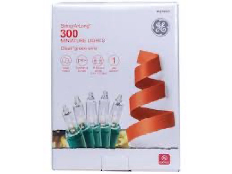 (Broken)DESC: GE SAL 300-CT STRING CLEA MODEL: 60826L0 A-Long-300-Count-62-2-ft-Clear-Incandescent-Plug-In-Christmas-String-Lights