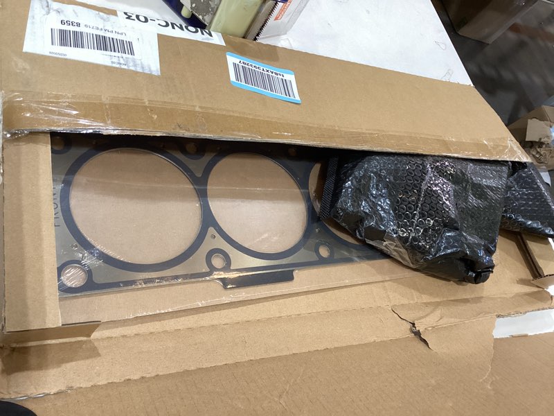 Condition photo showing Good Condition for LS3 Head Gaskets 12610046 with Head Bolt Kit Fit for Chevy GMC Express Silverado Suburban Savana Sierra Yukon Cadillac Escalade Pontiac G8 6.0 6.2 L9H L76 L77L92 L94 L96 L99 LC8 Multi-Layered Steel