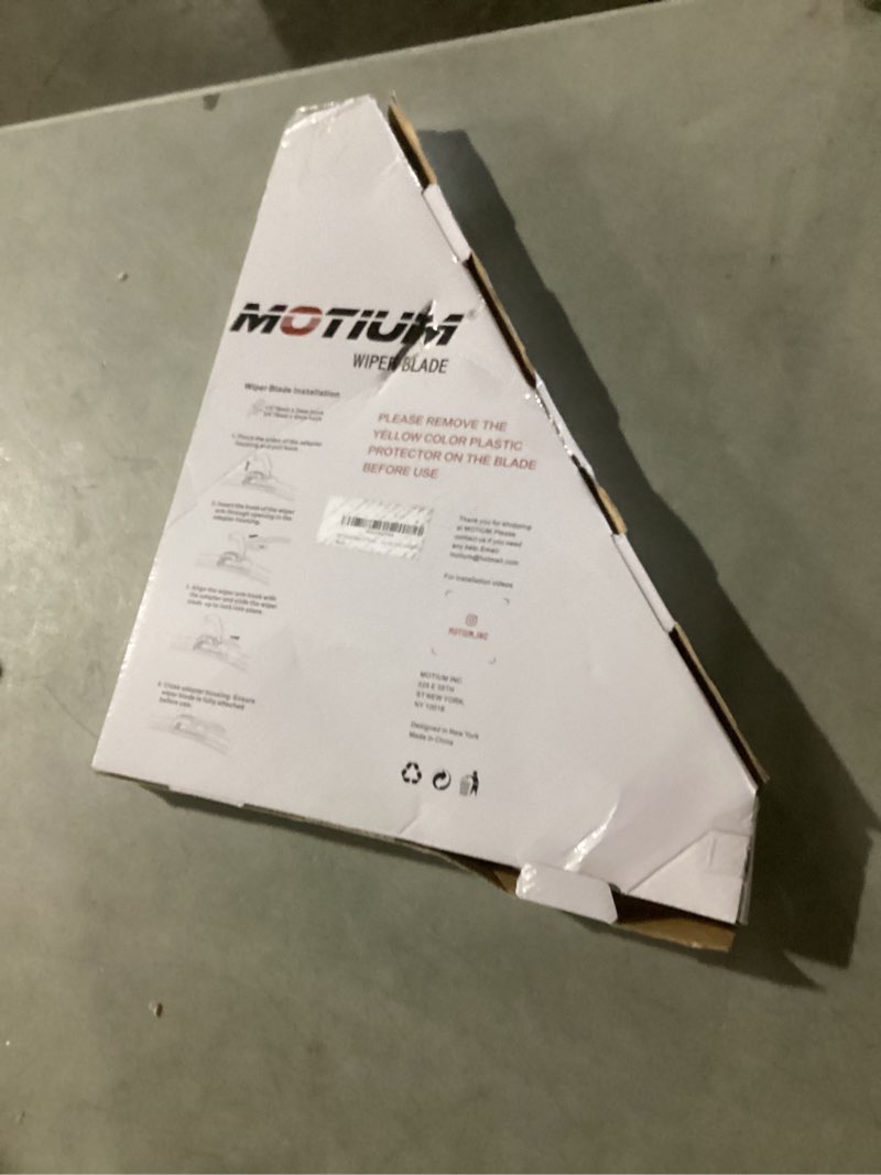Condition photo showing As Is for motium oem quality premium all-season windshield wiper blades (26"+18" pair for front windshield)