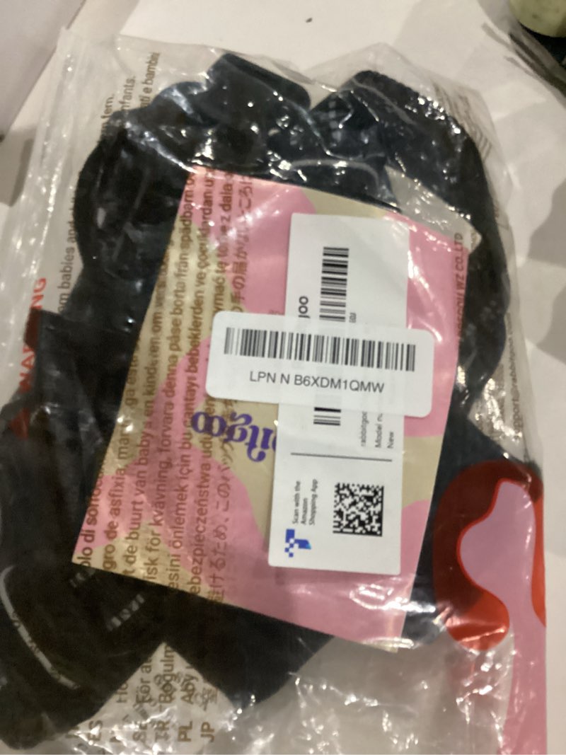 Condition photo showing Good Condition for rabbitgoo Dog Harness No Pull with 2 Leash Clips, Adjustable Soft Padded, Reflective Oxford No Choke Pet Vest with Easy Control Handle for Medium Sized Dogs, Black, M Medium Black