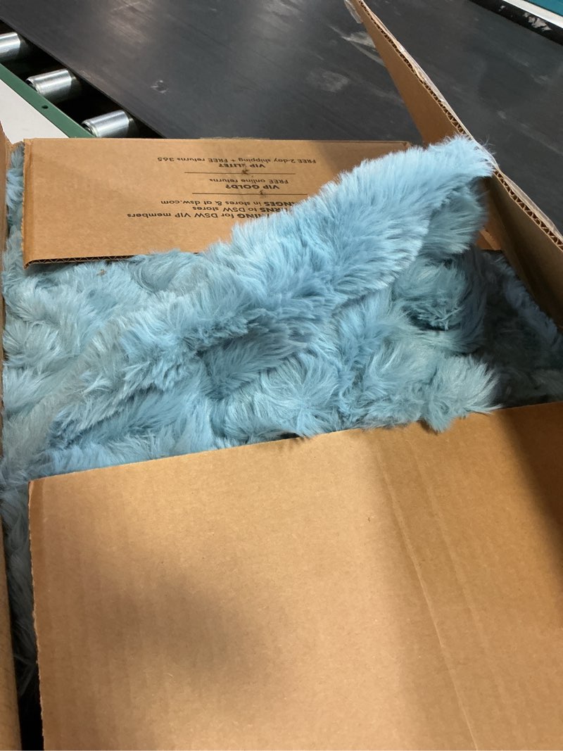 Condition photo showing As Is for Lotus Karen Faux Fur Throw Blanket Sky Blue - Big Bubble Rabbit Fluff Blanket for Couch Bed Sofa,Softest Fluffy Fuzzy Cozy Blanket,Thick Furry Plush Shaggy Warm Blankets for Women,108x90 Inches Sky Blue King (108" x 90")