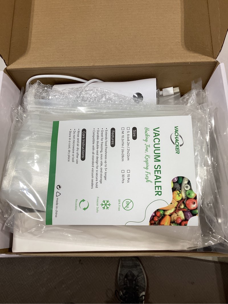 Condition photo showing Good Condition for handheld vacuum sealer kit for food storage - compact vacuum sealer machine with 30 reusable bags?portable rechargeable food saver for sous vide, meal prep & freezer storage vacuum sealer+30 bags
