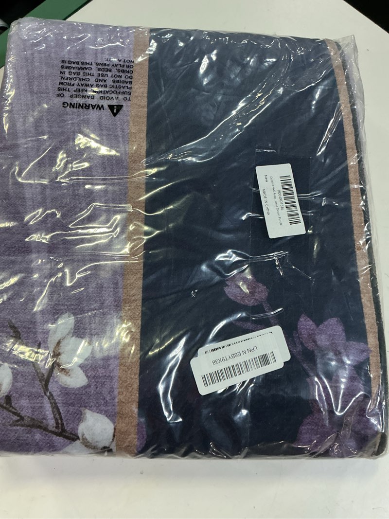 Condition photo showing New/Like New for 4x6 area rug for living room, oriental floral birds washable rugs for bedroom, soft low pile non slip carpet for dining room kids room nursery office home decor, purple purple 4' x 6' (rectangular)