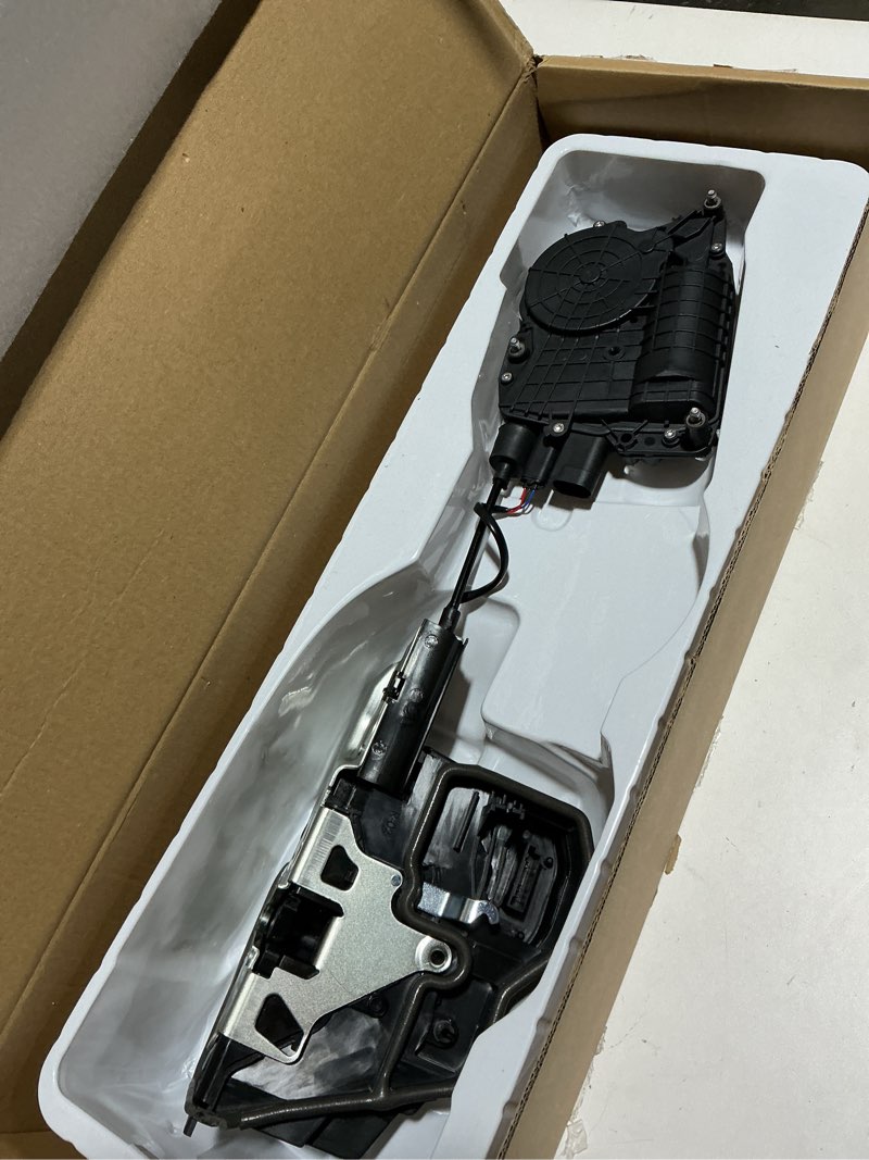 Condition photo showing Good Condition for 51217185692 front right soft close door lock actuator for bm-w f10 f11 f02 f04 528i 535i 550i 740i 750i m5