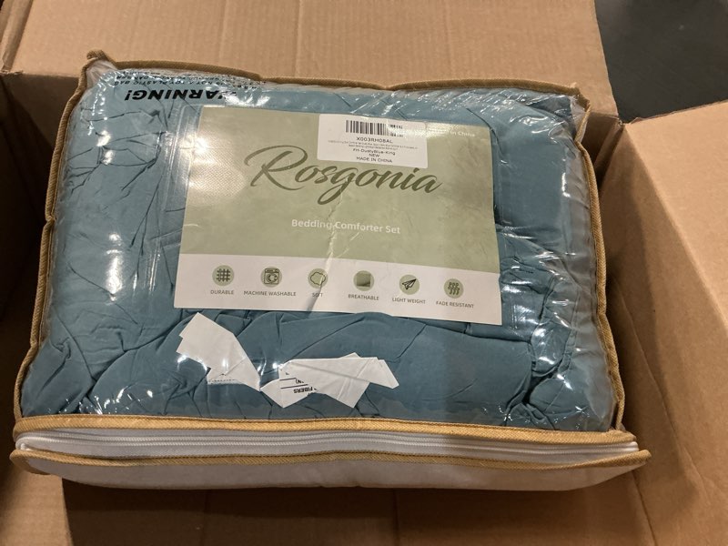 Condition photo showing Good Condition for ROSGONIA King Size Comforter Set Dusty Blue, 3pcs (1 Boho Blue Comforter & 2 Pillowcases) All Season Bedding Lightweight Bedspread Blanket Quilt King Comforter 104"x90" Dusty Blue