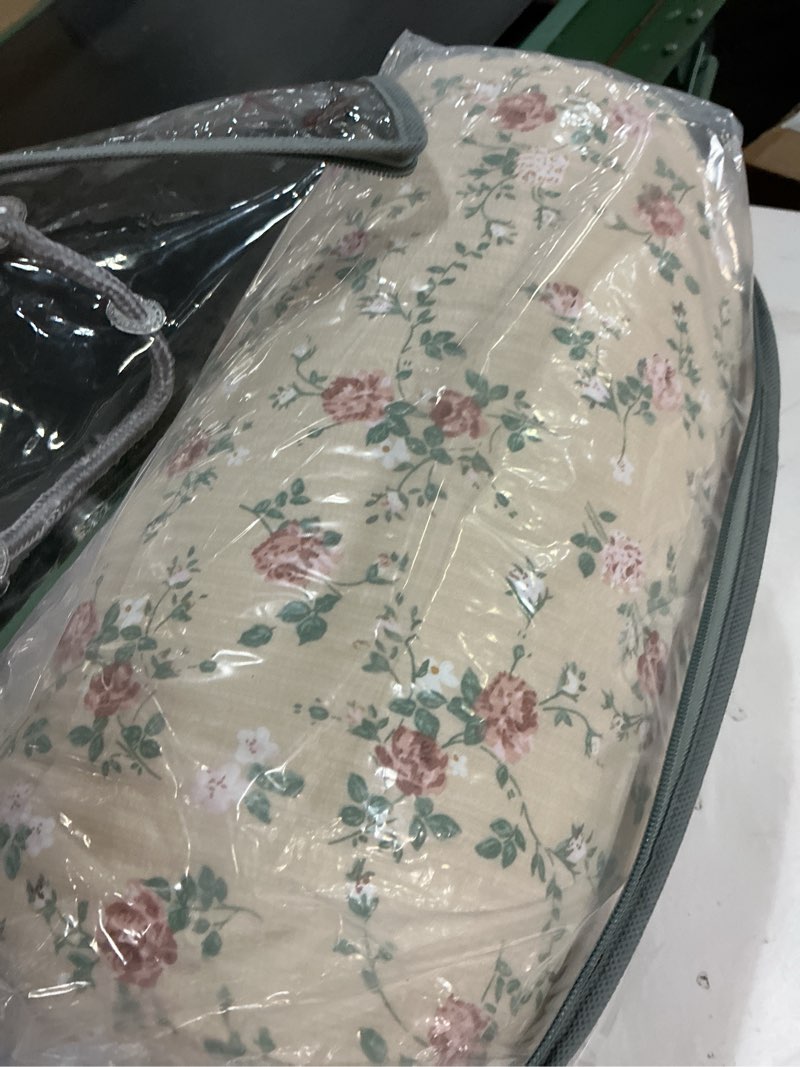 Condition photo showing Good Condition for BUPIRD King Size Floral Comforter Set 3 Pieces Soft Cute Fresh Floral Bedding Lightweight Garden Sty