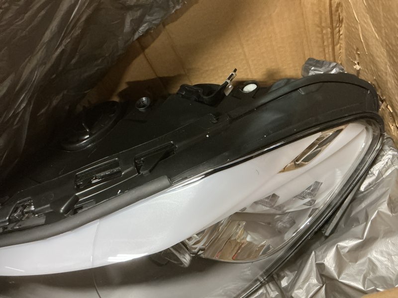 Condition photo showing Good Condition for dasbecan hid/xenon w/afs type headlight compatible with 2011-2013 bmw 5 series 528i 535i 550i m5 right passenger side housing chrome clear headlight assembly replaces# 63117271908 hid 2011-2013 bmw 5 series hid right w/afs
