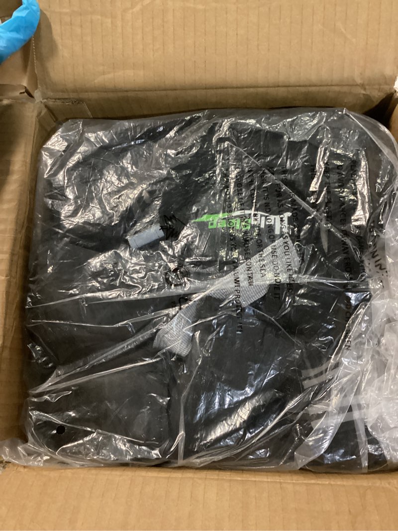 Condition photo showing Good Condition for Adjustable Weighted Vest for Men Women, 4-10lb/11-20lb/20-32lb Vest with 6 Ironsand for Weights Running Workout and Training, Adjustable Body Weight Vest Exercise Set for Running, Walking 11-20 lb Black