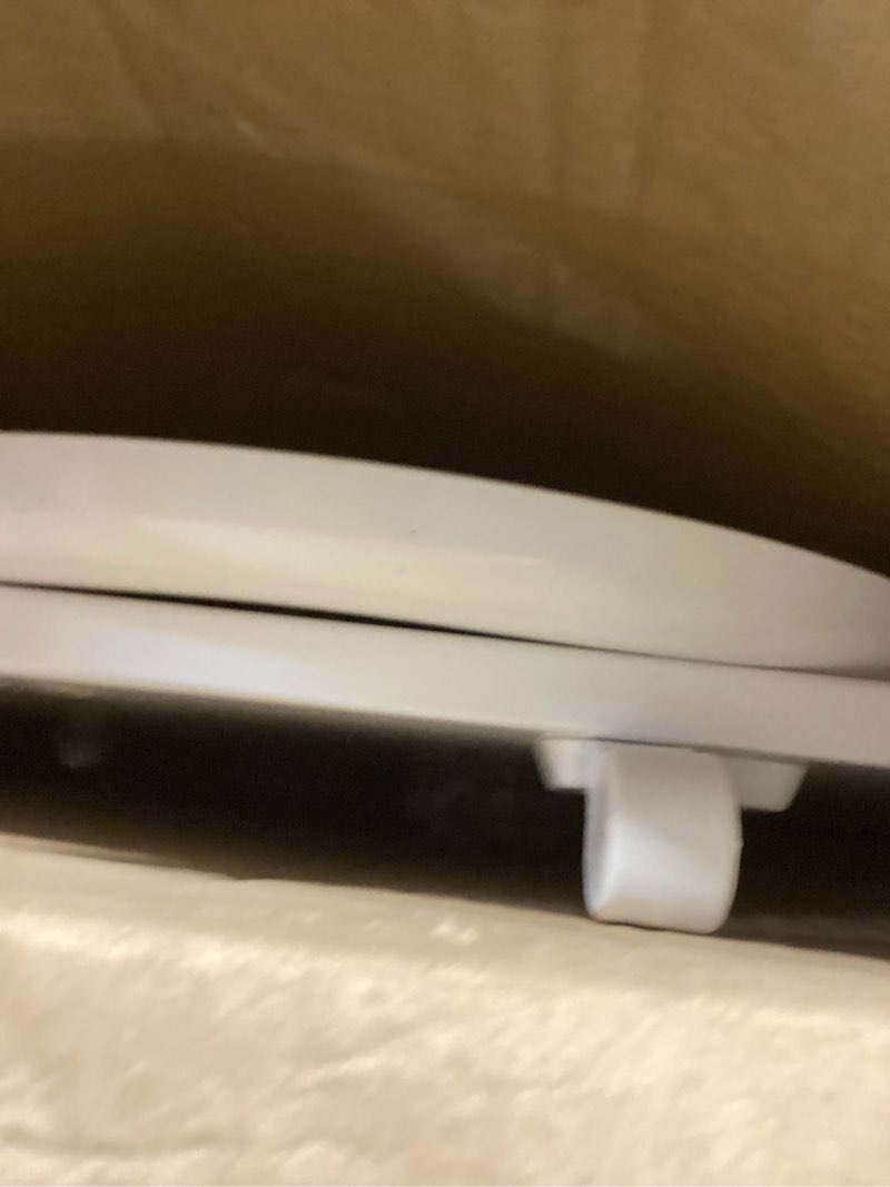 Condition photo showing Good Condition for american standard bedminster wood white round soft close toilet seat