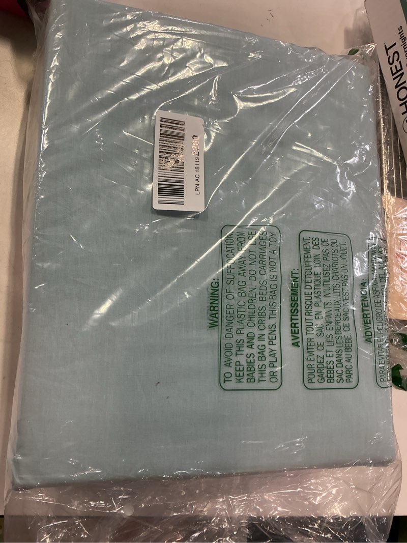 Condition photo showing Good Condition for Casa Platino King Sheets Sets – 100% Cotton King Sheets Cooling with 4 Pillowcases, 15" Deep Pocket Fitted Sheet, Crisp & Smooth Feel, Ultra Soft & Cozy, Fit – Blue Sky King 09: Blue Sky