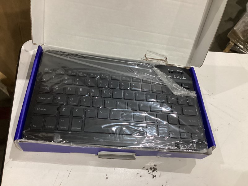 Condition photo showing Good Condition for tecurs bluetooth keyboard and mouse combo for ipad - rechargeable wireless keyboard & mouse with 7-color backlit compatible with ipad 10th/9th/8th gen, ipad pro/air/mini, iphone15/14/13 pro, black