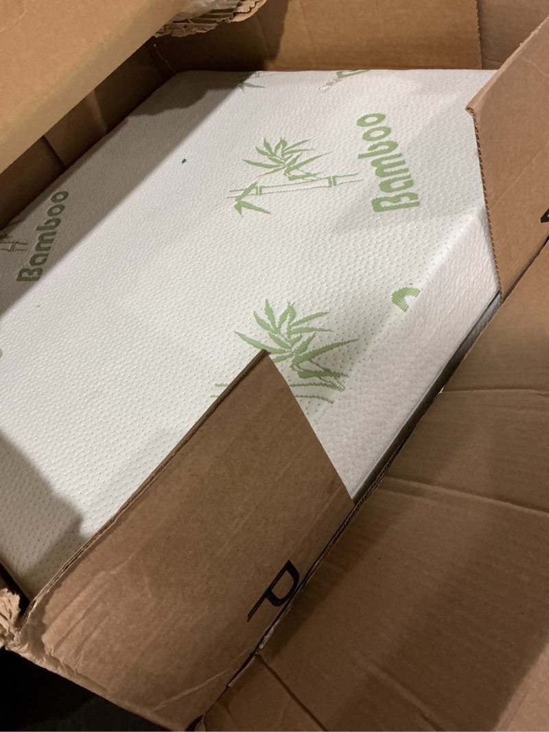 Condition photo showing Good Condition for similar to cozzzi trifold foldable mattress for floor and traveling with removable cover - lightweight and portable foldable mattress for adults & kids - compact and easy to storage (75in x 25in x 4in) single (75in x 25in x 4in) grey