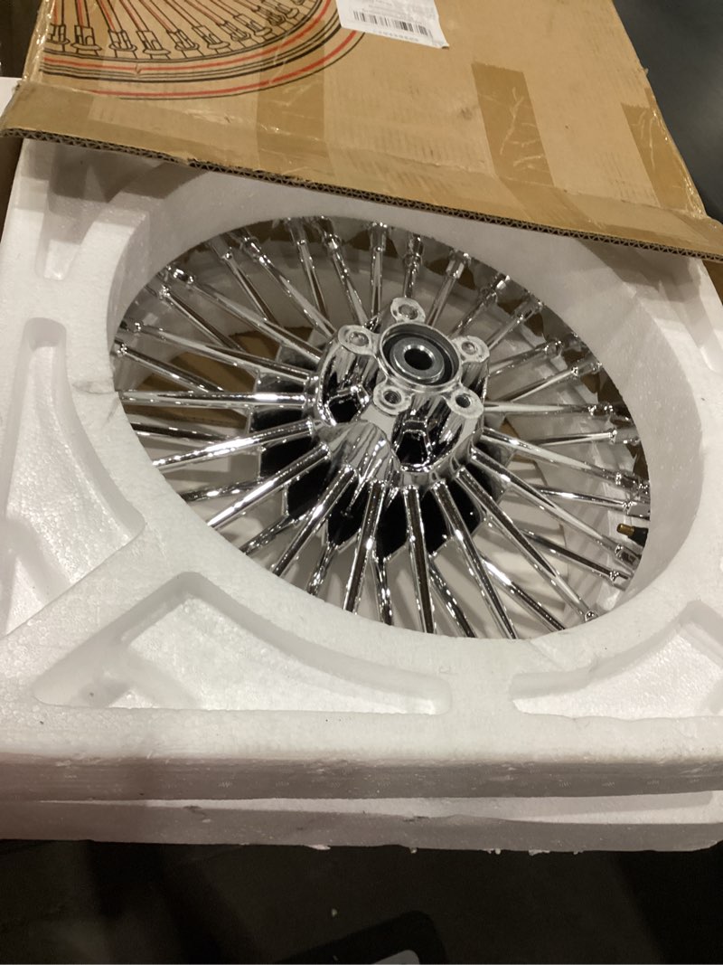 Condition photo showing Good Condition for FatFlex 18" Chrome Fat Spoke Rear Wheel for Harley 2000-2007 Touring/Dyna/Softail/Sportster (3.5" Rim), Stainless Steel 3/8'' Solid Spokes for Durable Lasting