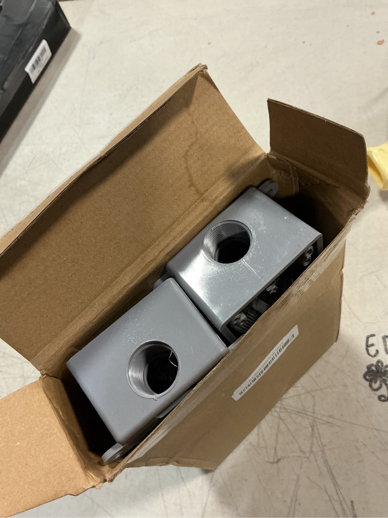 Condition photo showing New/Like New for single-gang electrical outlet box,suitable 1/2-inch or 3/4-inch electrical conduit weatherproof outdoor outlet box,ul listed,plastic junction box outlet?4pcs? single-gang 4pcs