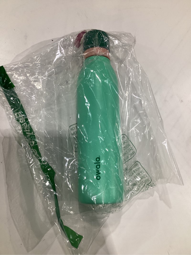 owala freesip twist insulated stainless steel water bottle with straw for sports and travel, bpa-fre