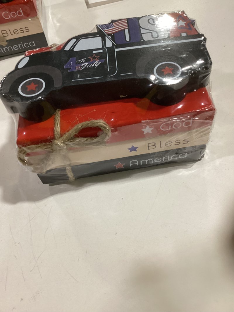 DISENB 4th of July Wooden Truck Signs Decorations, Memorial Day Patriotic Independence Day Table Dec