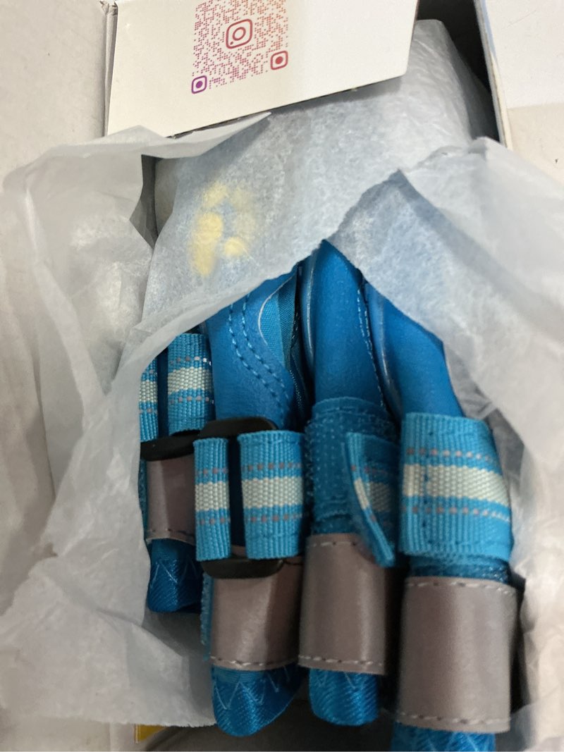 Condition photo showing New/Like New for QUMY Dog Shoes for Large Dogs, Medium Dog Boots & Paw Protectors for Winter Snowy Day, Summer Hot Pavement, Water-Resistant in Rainy Weather, Outdoor Walking, Indoor Hardfloors Skid-Resistant Sole Blue Size 6: 2.6''x3.0''(W*L) (Pack of 4)