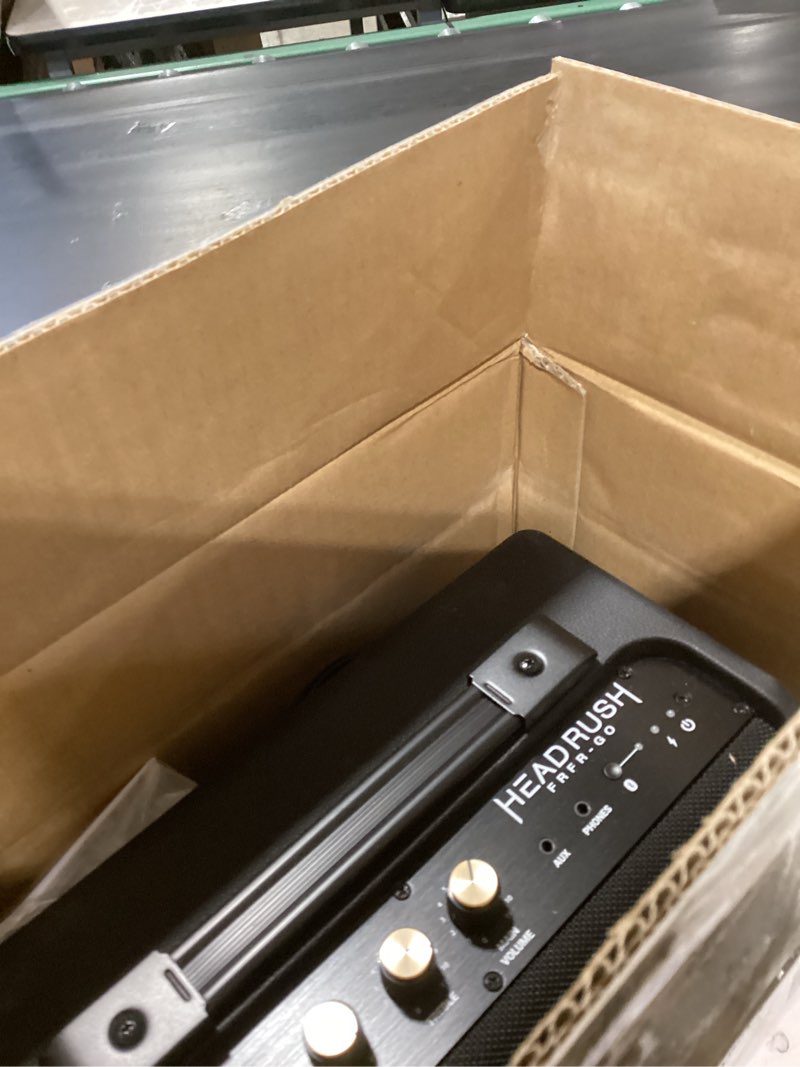 Condition photo showing Good Condition for headrush frfr-go - 30w electric and bass guitar amplifier with dual 3" speakers, bluetooth and rechargeable battery, for multi-fx/amp modeling pedals with bluetooth 3-inch