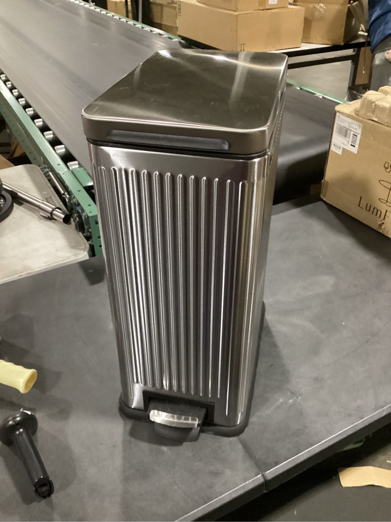 home zone living 8 gallon kitchen trash can with soft-closing lid and step pedal, stainless steel wi